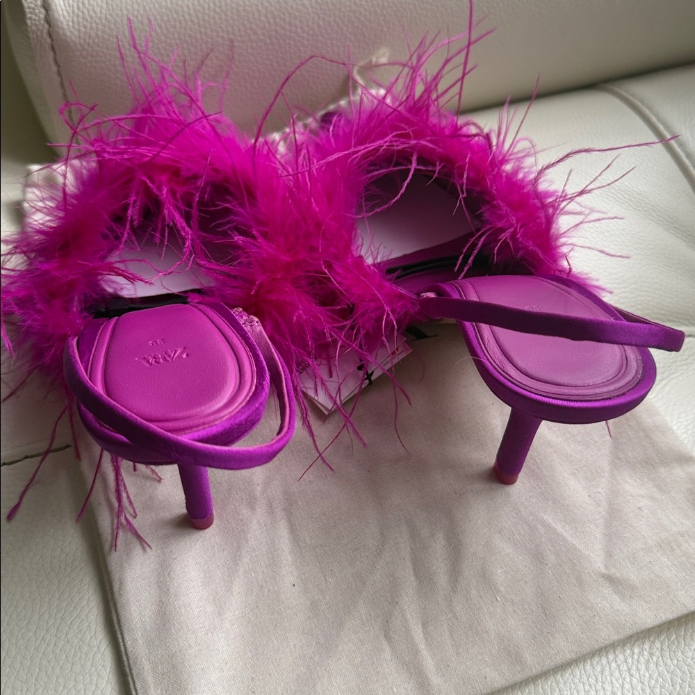 Zara Satin Slingback Pumps‎ Pointed Toe Feather Heels - Picture 4 of 17